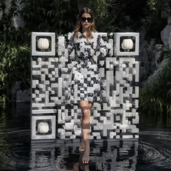 Scan to install the Style Fashion Top web app